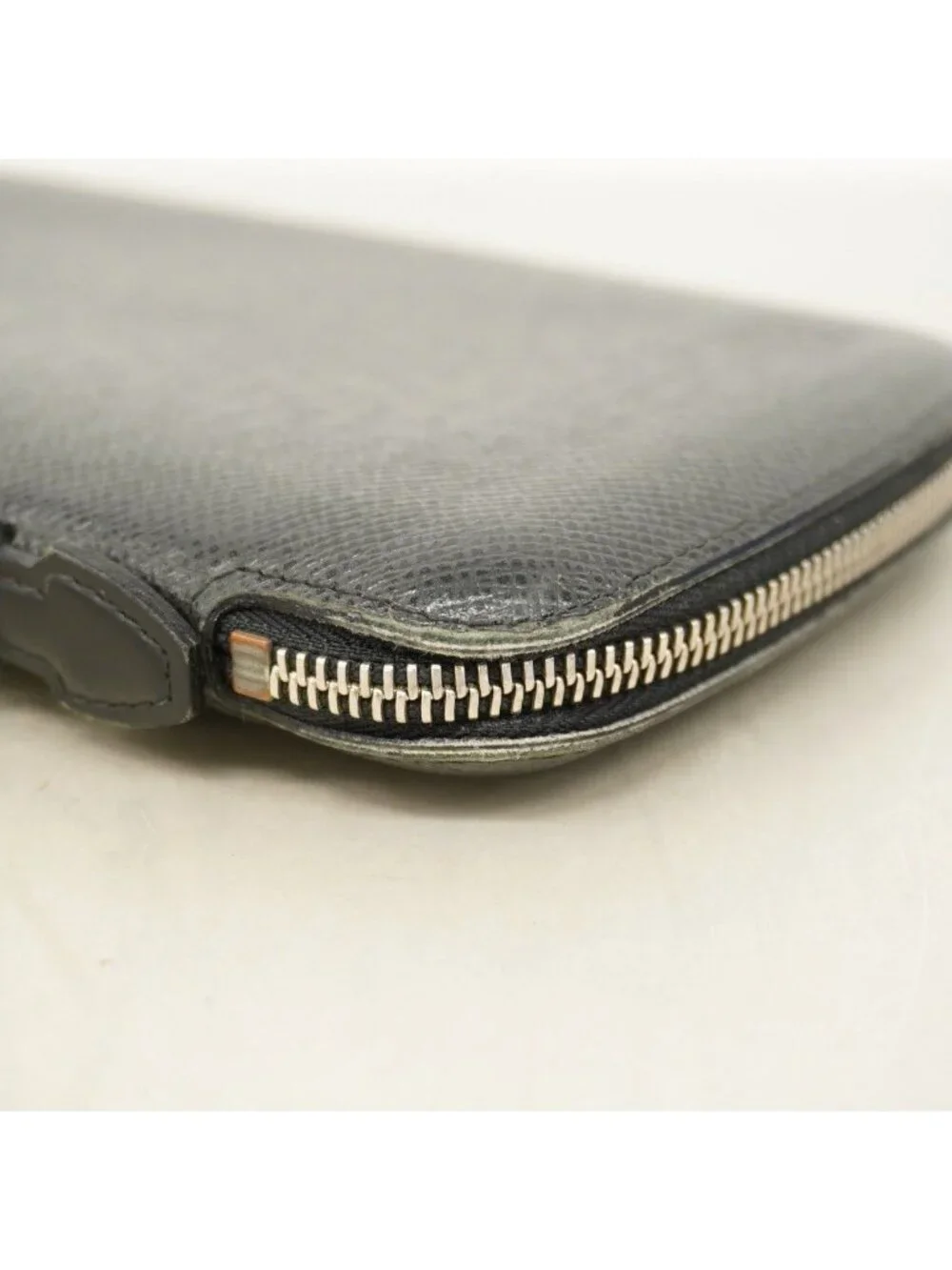Louis Vuitton Wallet Taiga Organizer Atoll Ardoise - Picture 5 of 10